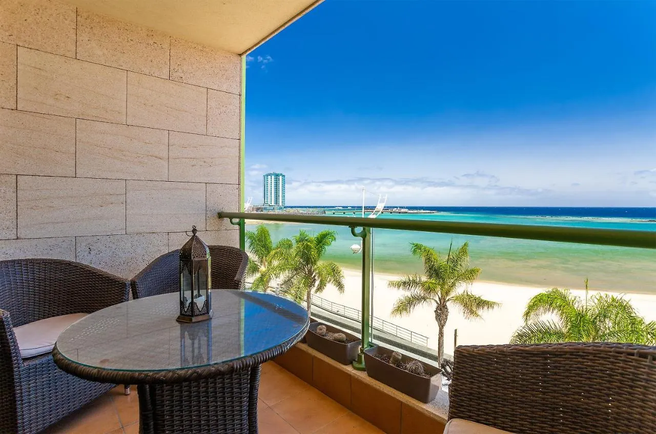 Arrecife Sands- Seafront Apartment - Sea Views - Private Underground Parking 0*, Арресифе Испания