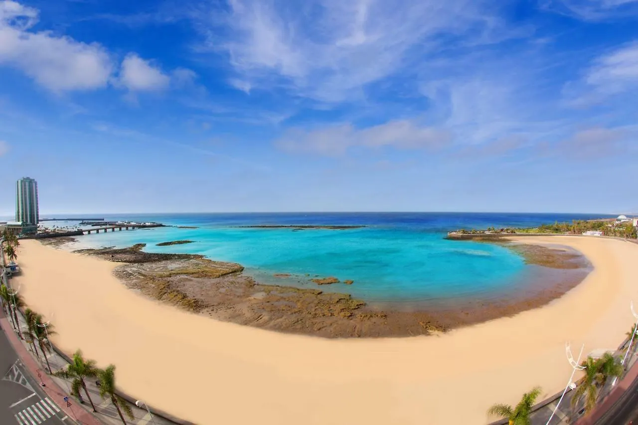 Arrecife Sands- Seafront Apartment - Sea Views - Private Underground Parking
